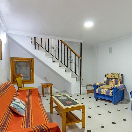 2 Bedroom Awesome Home In Santa Pola Buitenkant foto