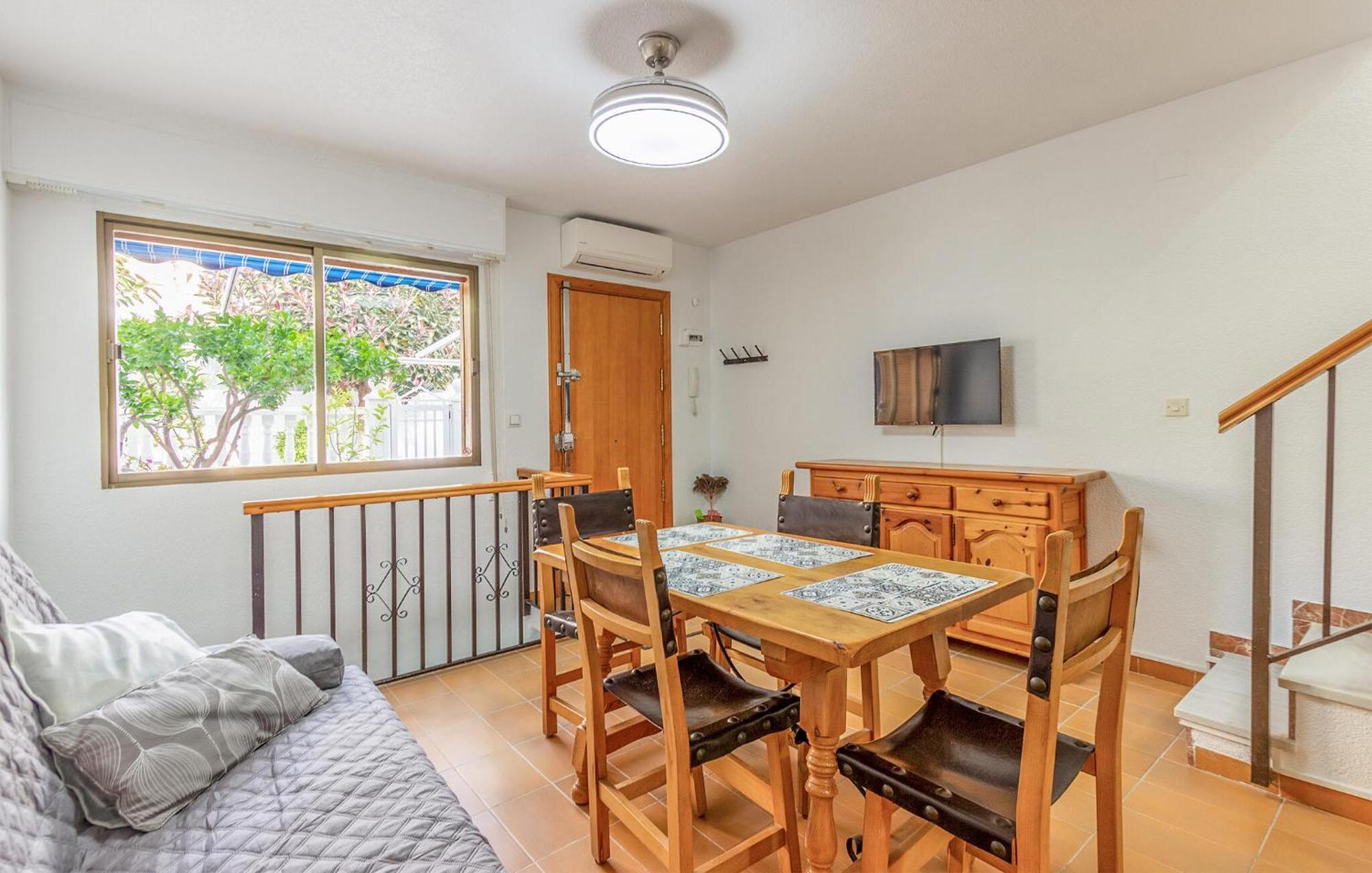 2 Bedroom Awesome Home In Santa Pola Buitenkant foto